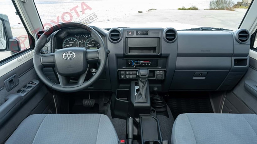 Toyota Land Cruiser GDJ76