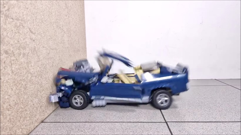 Lego Ford Mustang Crash Test