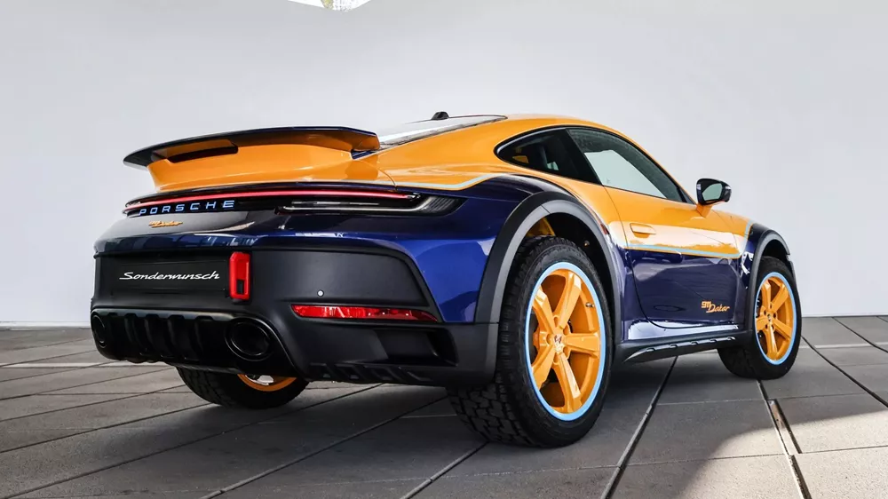 Porsche 911 Dakar