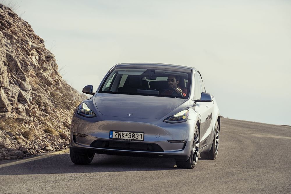 Tesla Model Y Long Range AWD