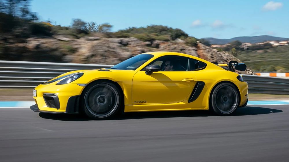 Porsche 718 Cayman GT4 RS