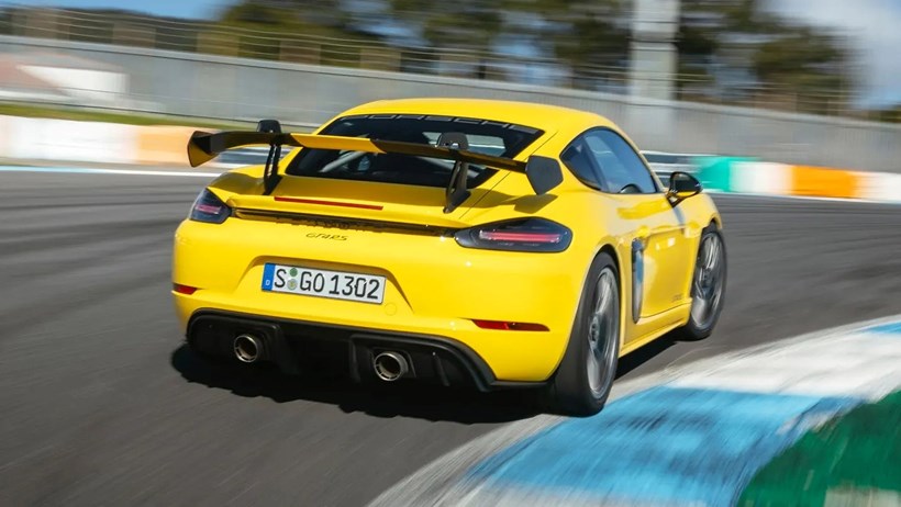 Porsche 718 Cayman GT4 RS