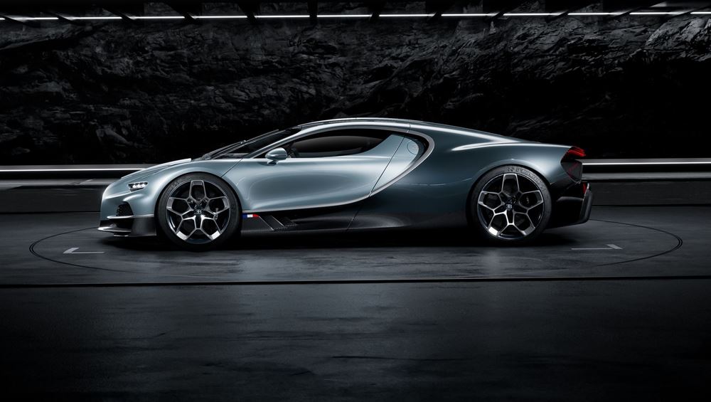 Bugatti Tourbillon V16 Hypercar 2024