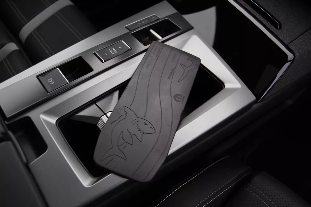 Opel κρυμένοι καρχαρίες