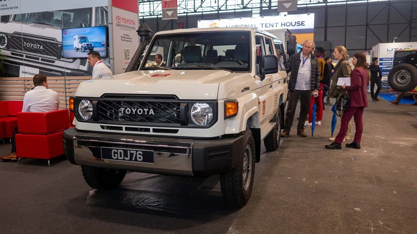 Toyota Land Cruiser GDJ76