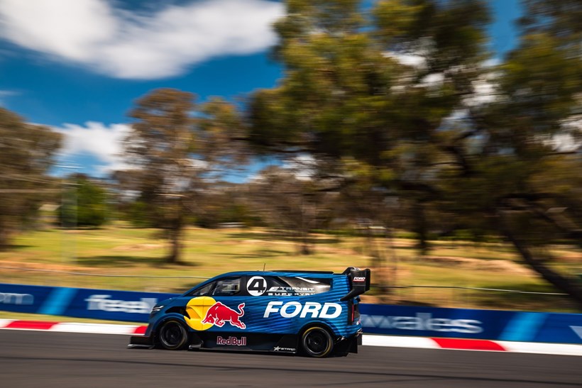 Ford SuperVan Mount Panorama Romain Dumas