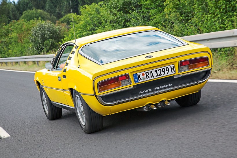 Alfa Romeo Montreal