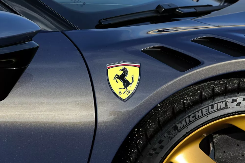 Ferrari SF90 XX Spider