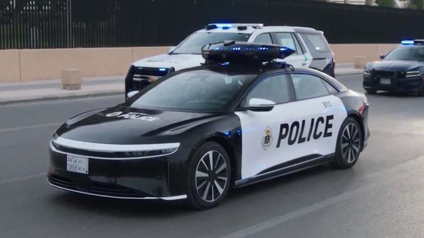 Lucid Air Saudi Arabia police