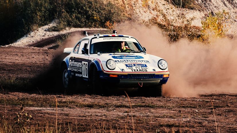 Porsche 911 Paris-Dakar