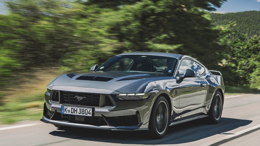 Ford Mustang Dark Horse